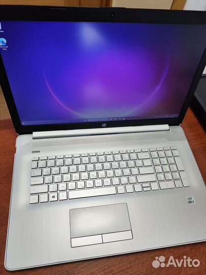 Ноутбук HP 17
