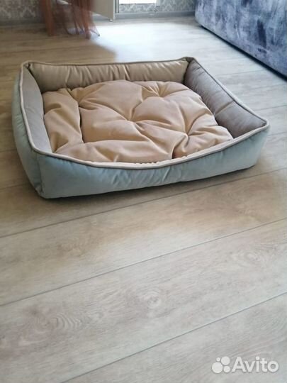 Лежаки для кошек и собак