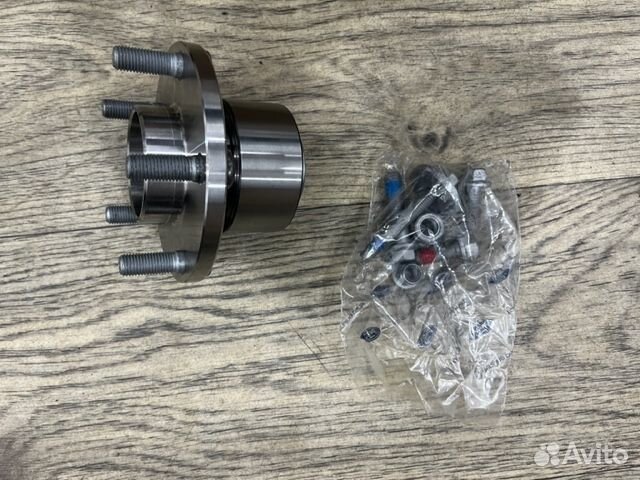 Ступица переднего колеса (с подшипником) 2472584