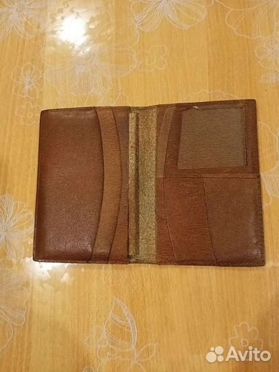 Портмоне мужское, в отличном состоянии