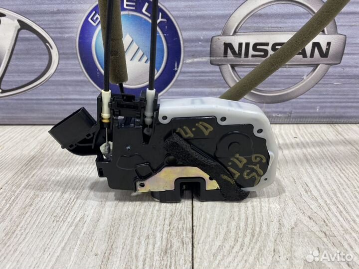 Замок перед двери Nissan almera G15 Прав