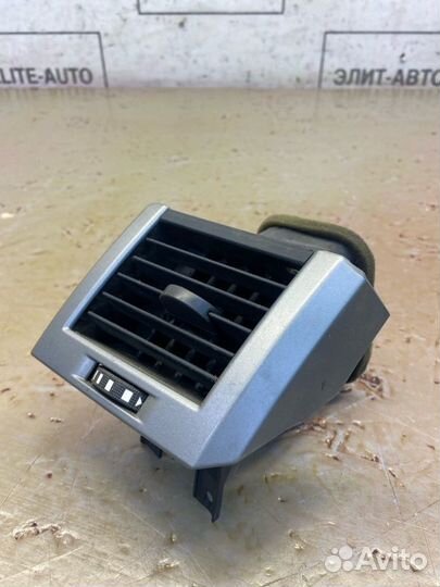 Воздуховод передний правый Lr Range Rover Sport