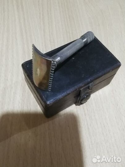 Бритвенный станок Gillette USA выпуск 1917года