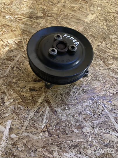 Насос водяной Помпа Skoda Fabia 2 07-14