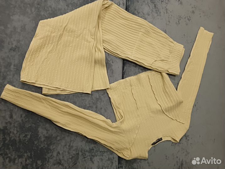 Костюм женский в рубчик