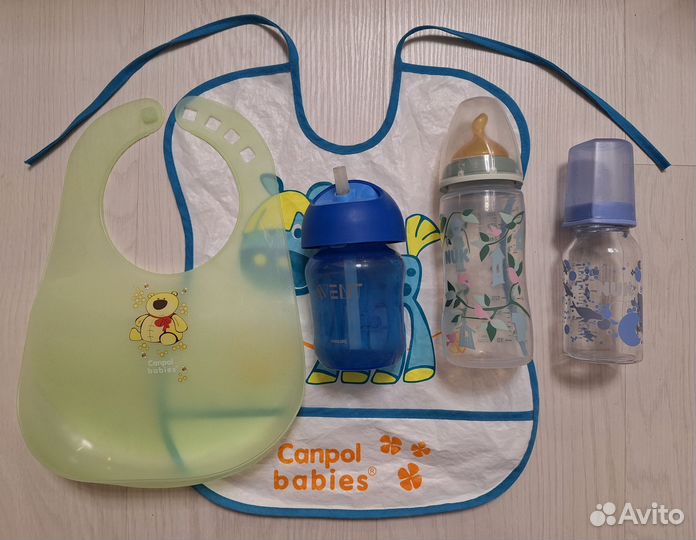 Бутылочки для кормления, поильник, нагрудники