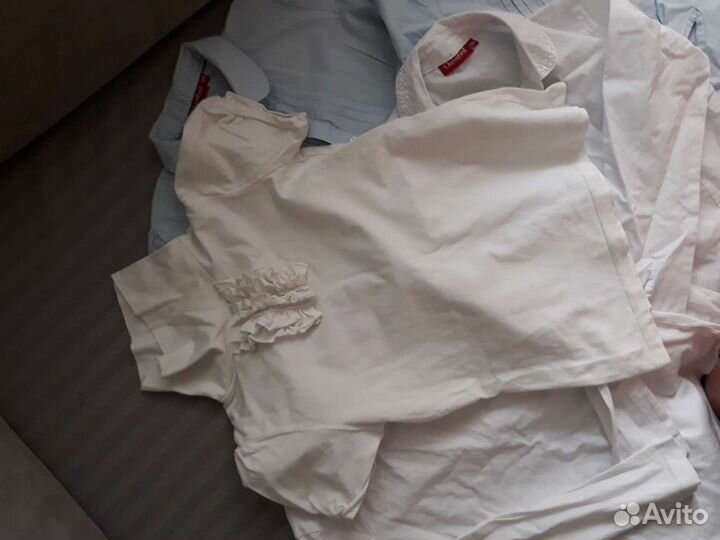 Школьные блузки и водолазки