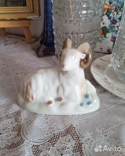 Статуэтка козерог или горный козёл