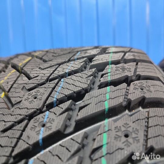 iLink Wintervorhut Stud II 225/40 R18