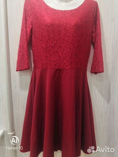 Платье красное