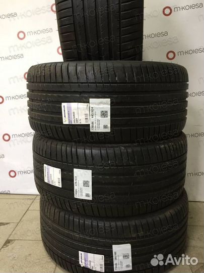 Michelin Pilot Sport 4 SUV 295/35 R23