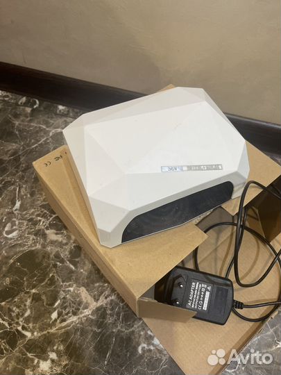 Лампа для маникюра