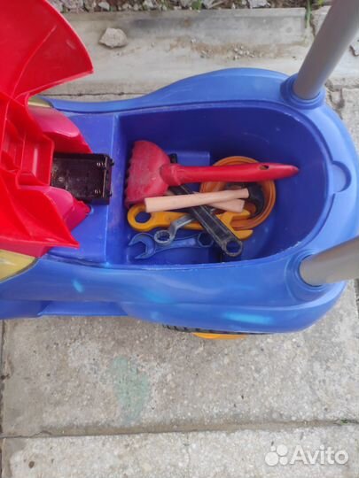 Машинка каталка толокар
