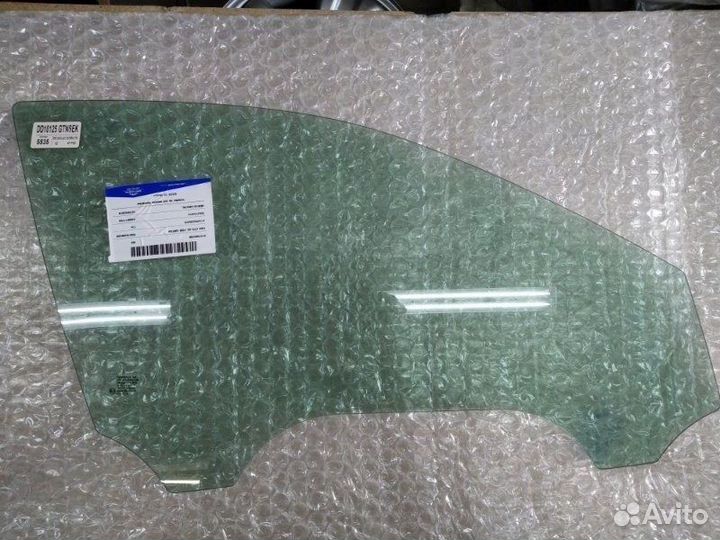 Стекло двери переднее правое Cadillac Cts 4D