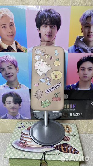 Чехлы на iPhone 11