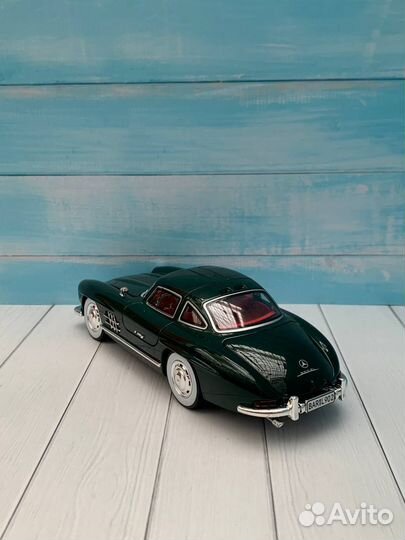 Mercedes-Benz 300SL 1954 Модель авто 1:24