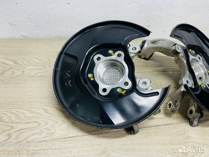 Цапфы задние пара Honda Civic 4D