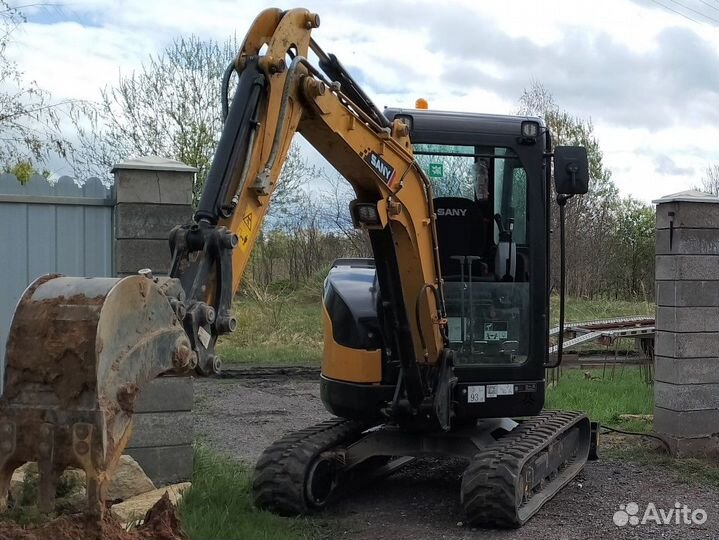 Машинист мини экскаватора