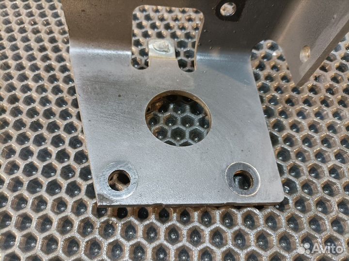 Кронштейн крана управления тормозами прицепа