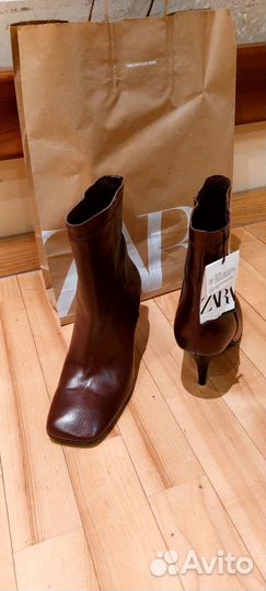 Кожанные ботильоны zara