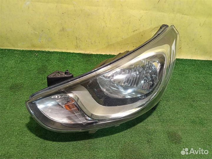 Фара левая Hyundai Solaris 2010
