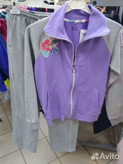 Одежда для девочки 140-146 новая и бу