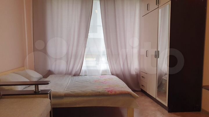 2-к. квартира, 65 м², 1/17 эт.