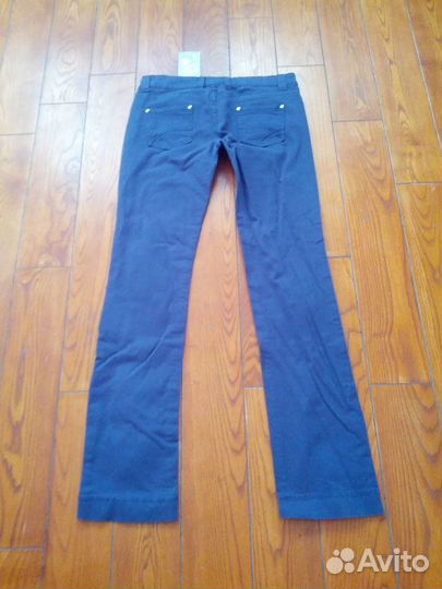 Джинсы женские Bershka