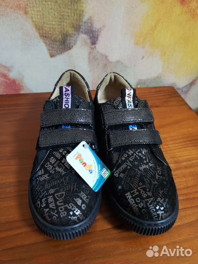 Полуботинки 36 размер новые