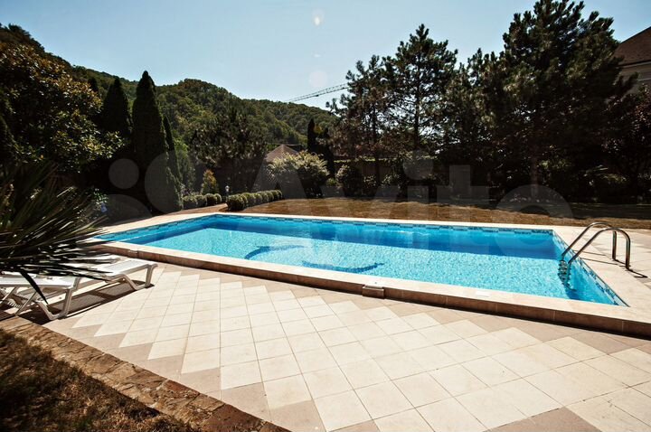 Дом 450 м² на участке 25 сот.