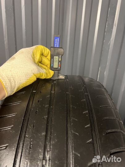 CrossLeader DSU02 255/40 R19 100Y