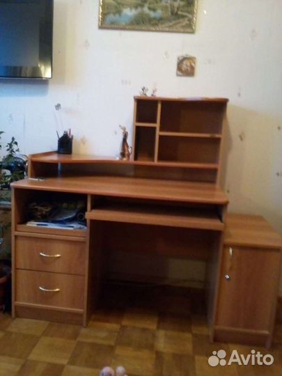 Компьютерный стол