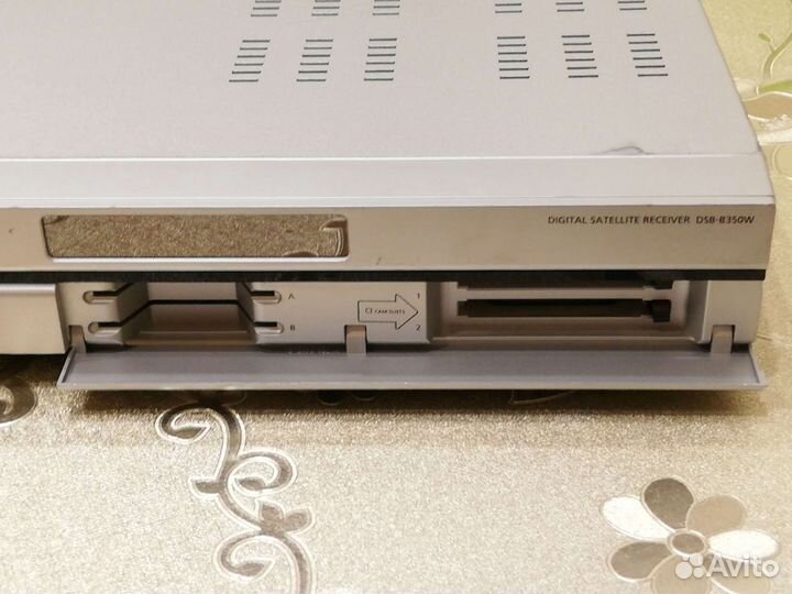 Спутниковый ресивер samsung DSB-B350W