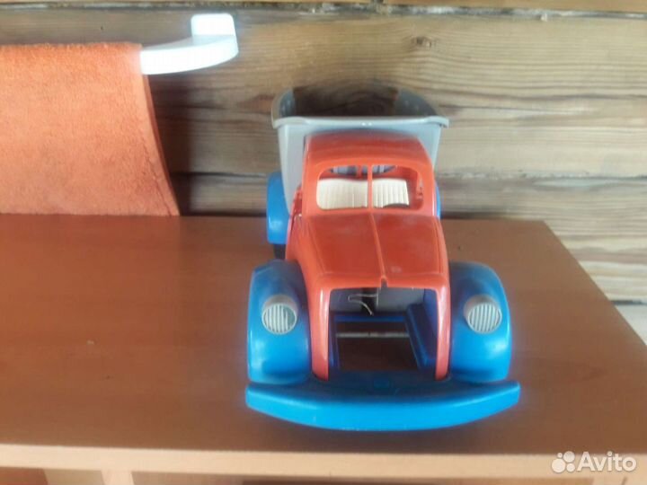 Грузовик самосвал germany