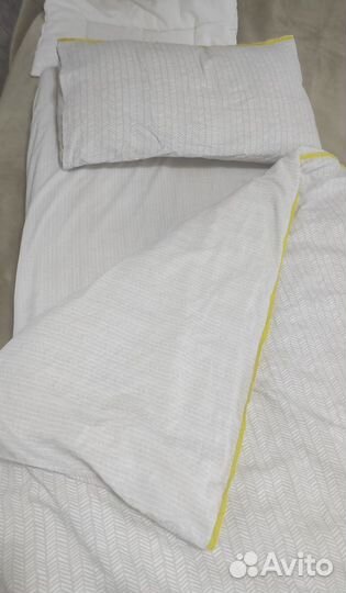 Матрас + постельные принадлежности