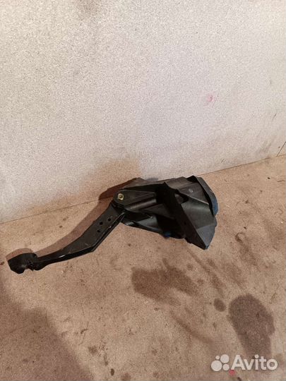 Педаль тормоза кронштейн Volkswagen Polo 5