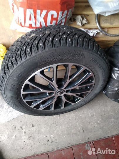 Nokian Tyres Hakkapeliitta 8 185/65 R15 92T