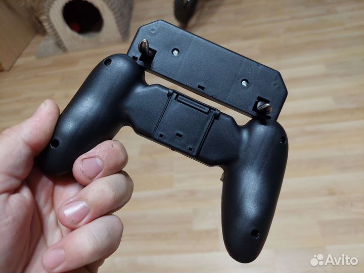 Мобильный игровой контроллер