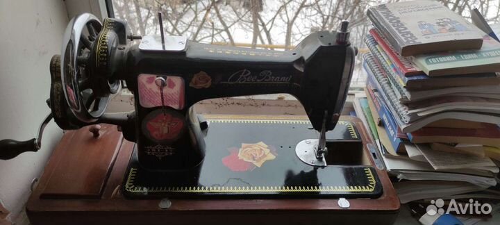 Швейная машина Bee Branu