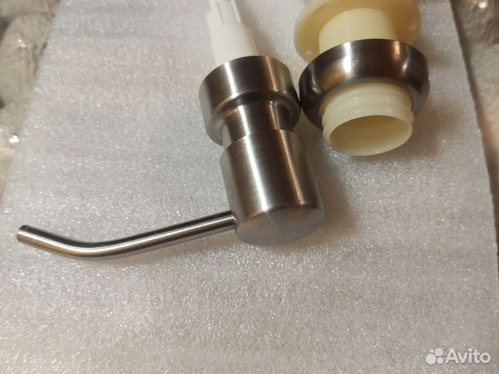 Дозатор для жидкого мыла встраиваемый