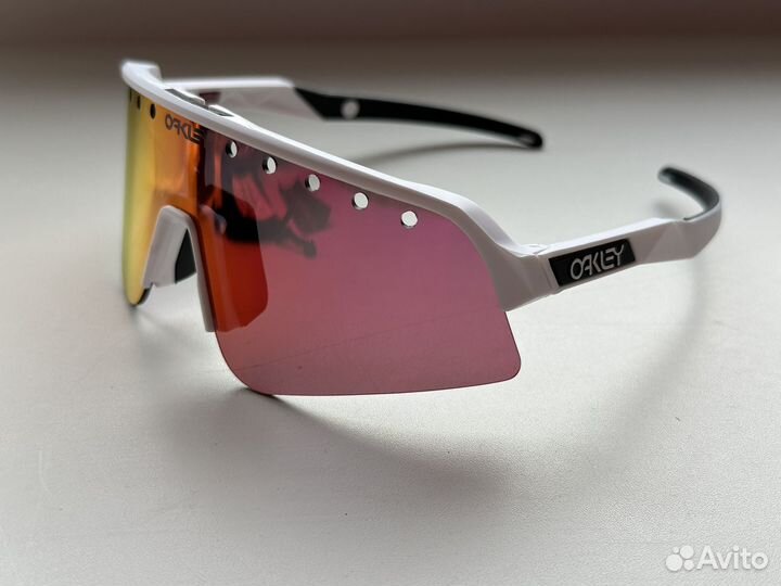 Очки oakley sutro