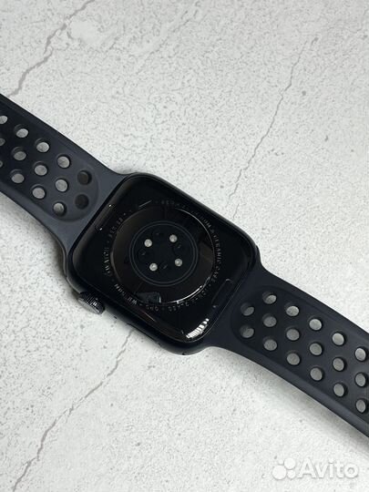 Apple Watch 7 45mm Nike