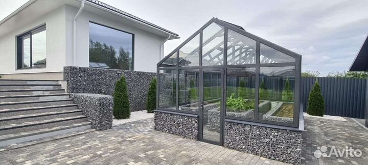 Стеклянная теплица