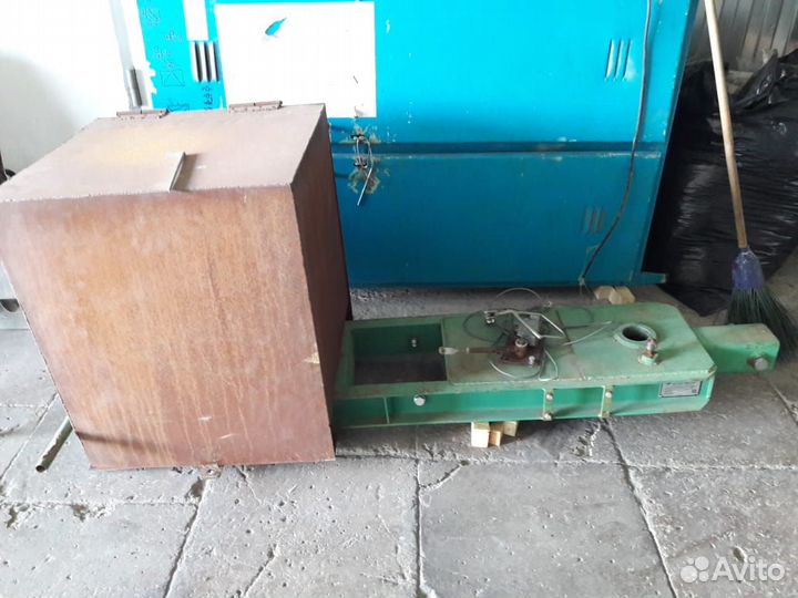 Аренда кран стреловой поворотный по типу 