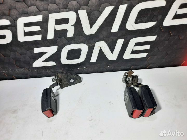 Ответная часть ремня безопасности Peugeot 407