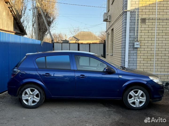 Opel Astra 1.8 МТ, 2010, 163 000 км