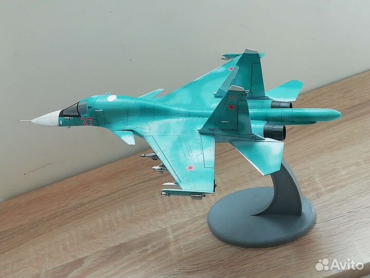Модель самолёта Су-34