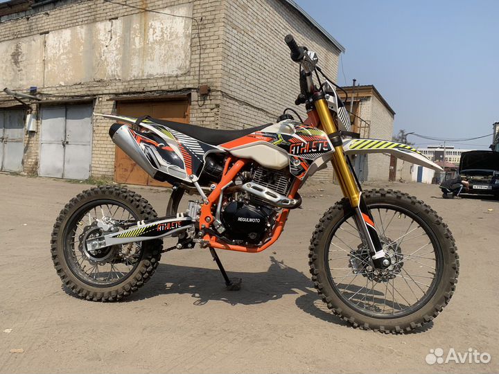 Regulmoto athlete