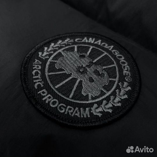 Пуховик мужской Canada Goose