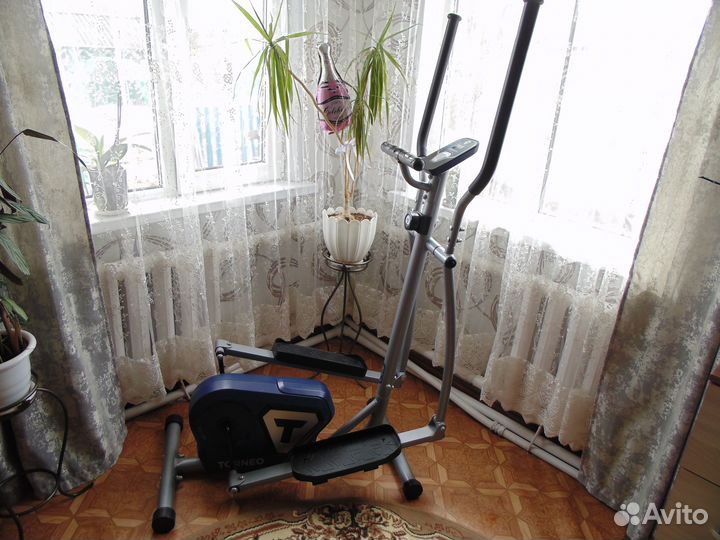 Эллиптический тренажер torneo